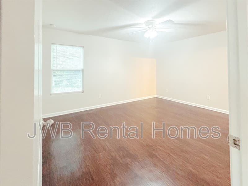 Jacksonville House: 3038 Rayford St