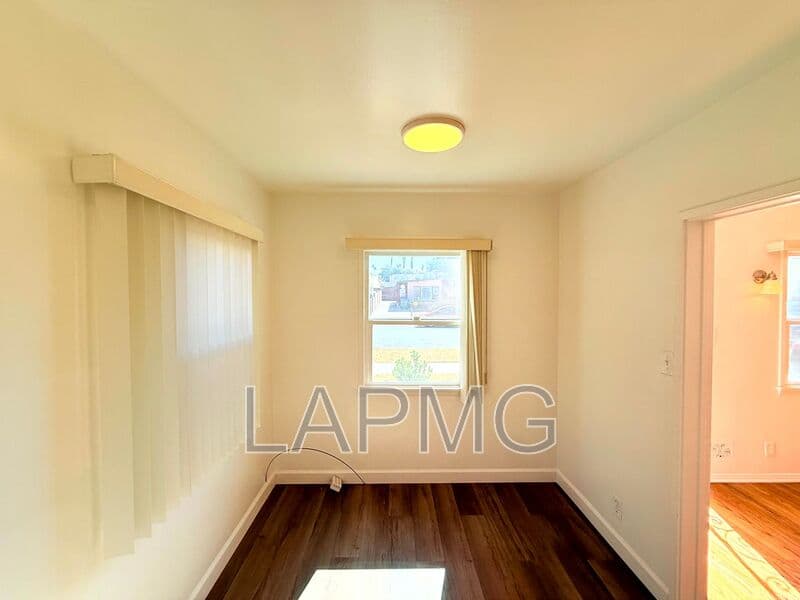Los Angeles House: 3531 12th Avenue