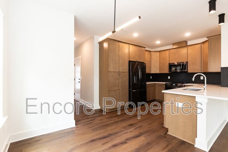 Durham Condo: 1406 Gearwood Avenue