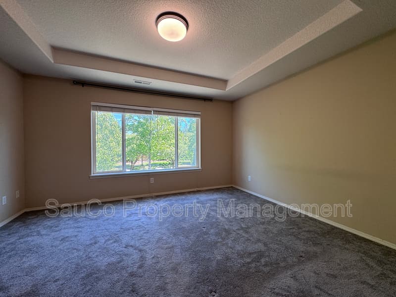 Hillsboro House: 948 SE Elina Ave