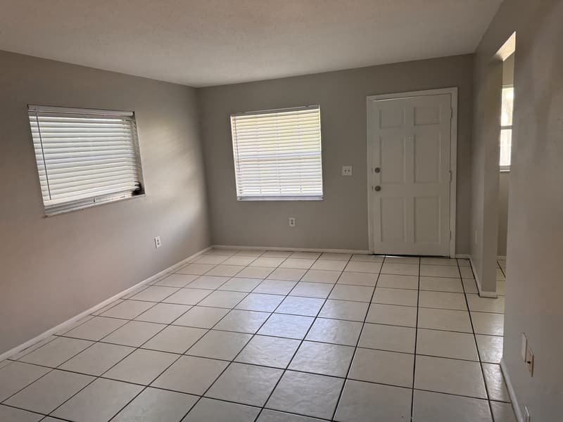 Sarasota Condo: 2481 8th Street #69