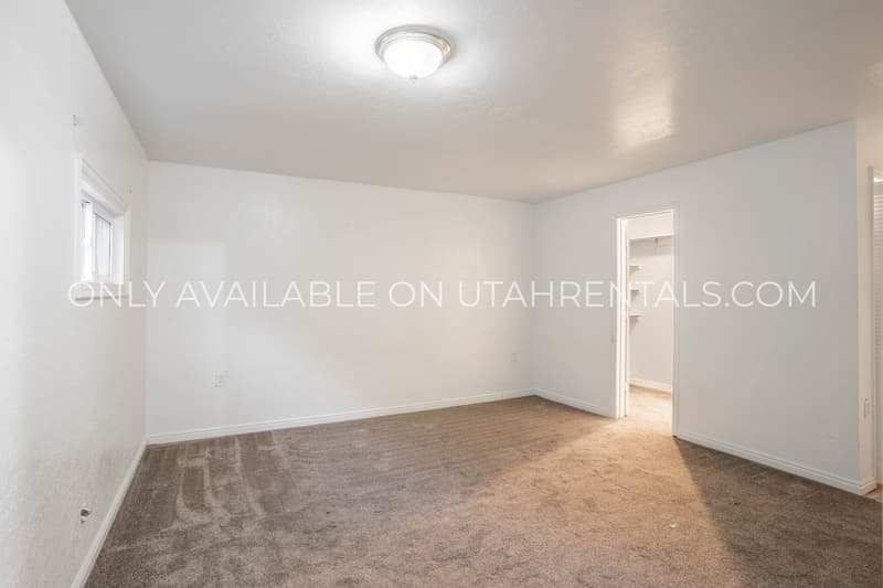 Provo House: 637 N 600 W