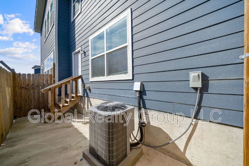 San Antonio Condo: 6914 Crestway Dr