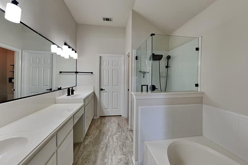 Carrollton House: 1716 Alpine Dr