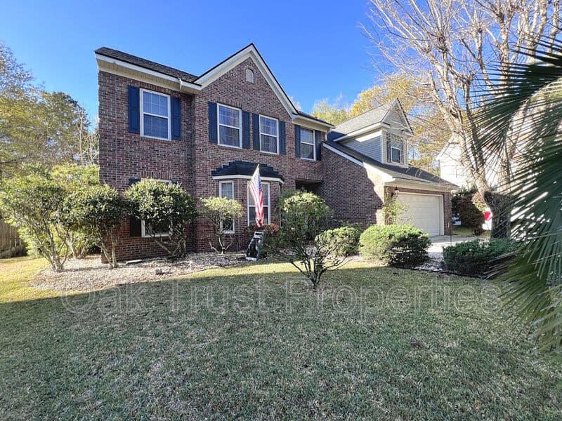 North Charleston House: 8675 Spring Chapel Ln