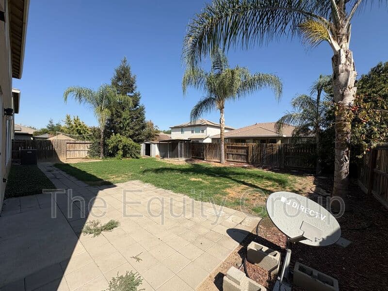 Visalia House: 3116 W Buena Vista