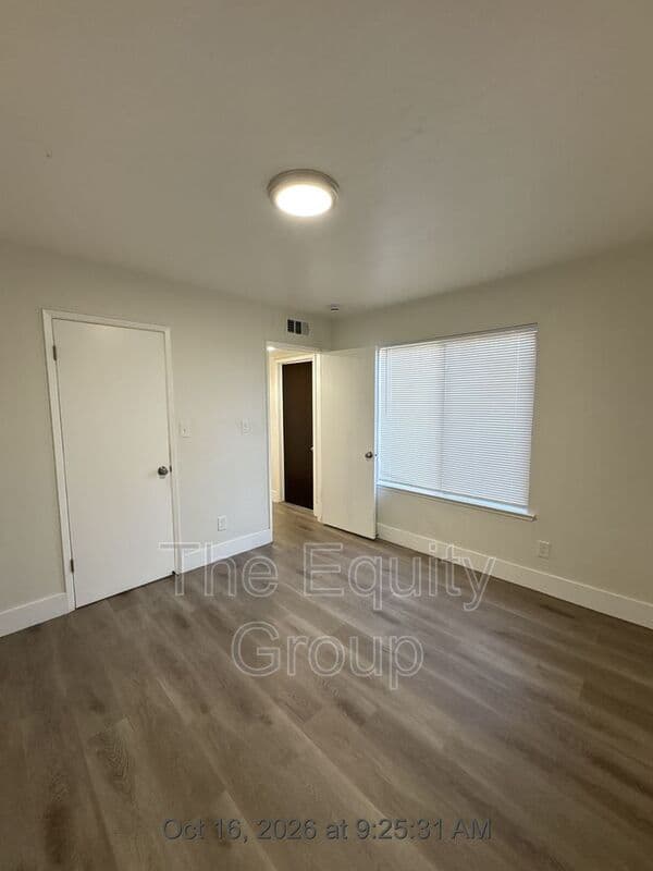 Visalia House: 3515 W Campus Ave -1