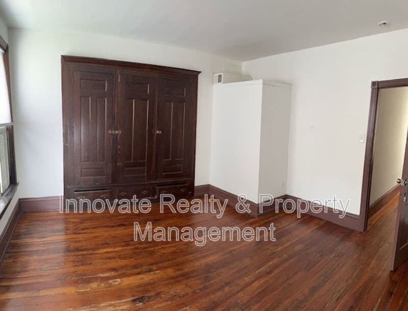 Philadelphia House: 4416 Locust Ave