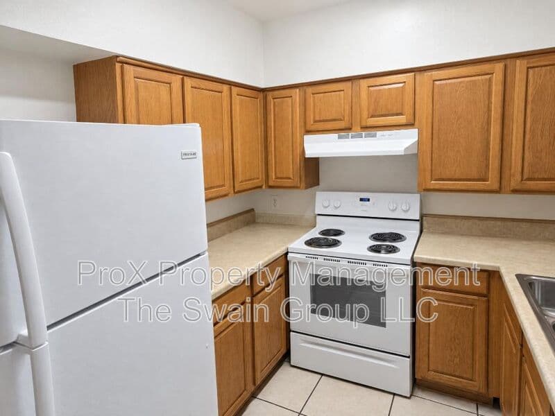 Haines City House: 401 W Florida Ave F5