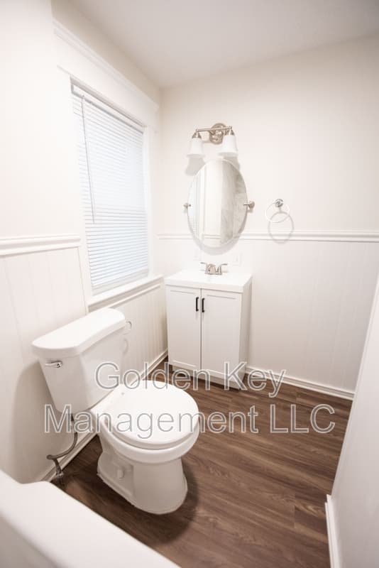 North Olmsted Condo: 5195 Dover Center Road - 2
