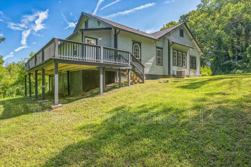 Atlanta House: 1838 Moore St NW