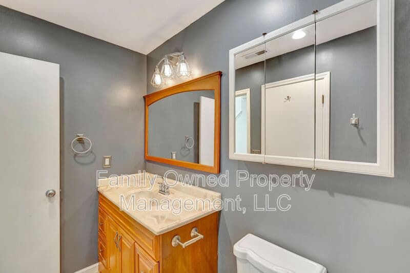 Summerville House: 106 Quest Street