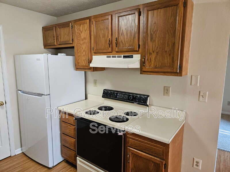 Fairfield Condo: 5385 Camelot Dr
