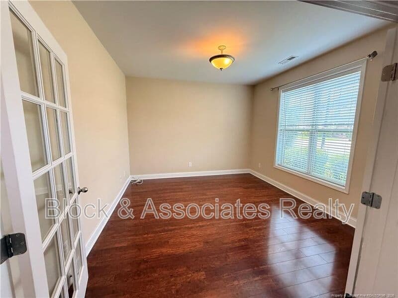 Fayetteville House: 1705 Bluffside Drive