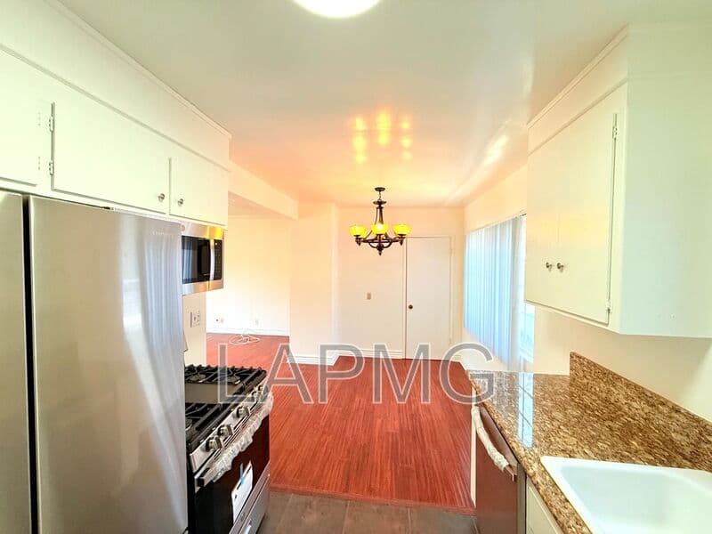 West Hollywood House: 8130 Norton Ave.