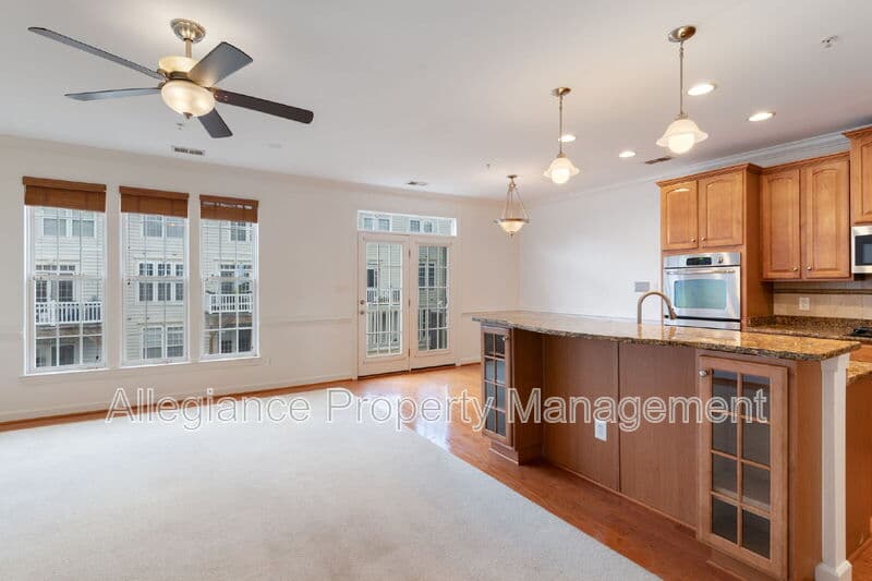 Alexandria House: 5675 Harrington Falls Ln