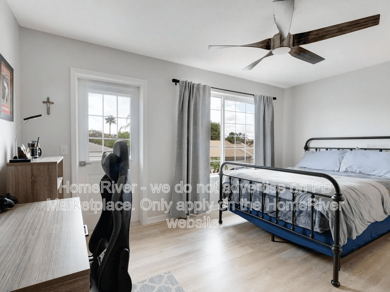 Sarasota Condo: 4422 Winston Ln S