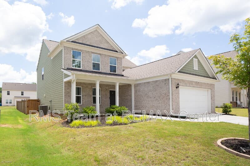 Auburn House: 1333 Maston Rd