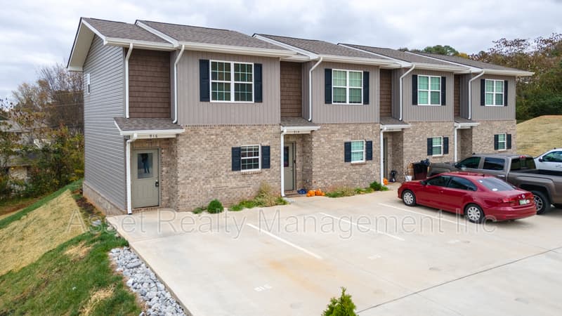 Louisville Condo: 916 Warrior Hill Drive - 1