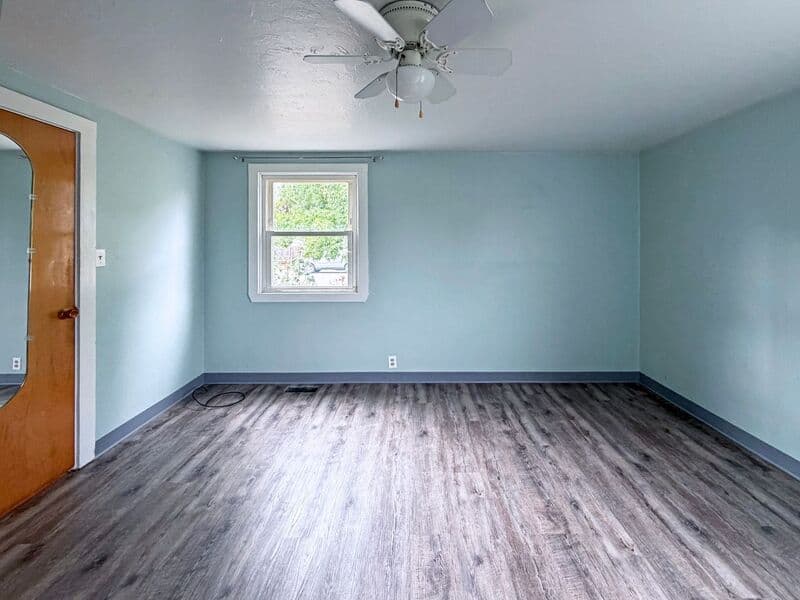 Halsey House: 340 W 3rd St
