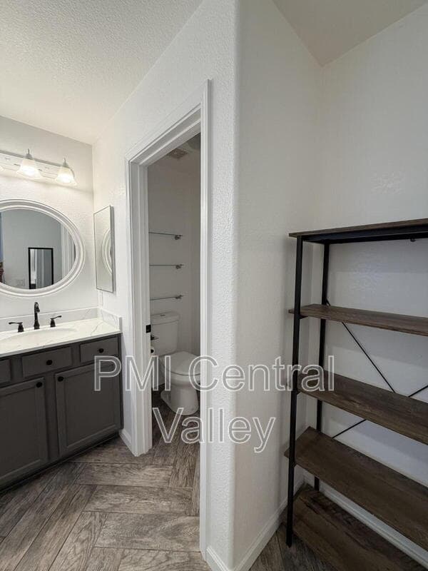 Lathrop House: 108 Hornfels Ave