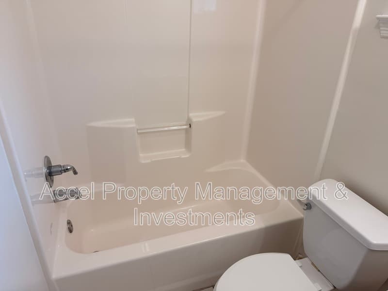 Pharr Condo: 1601 E Coyote