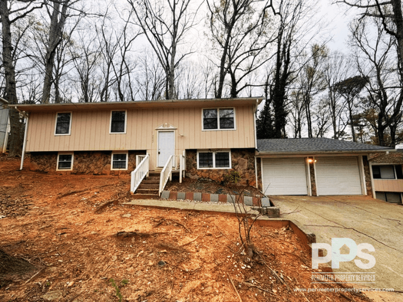 Stone Mountain House: 4852 Lost Colony Court