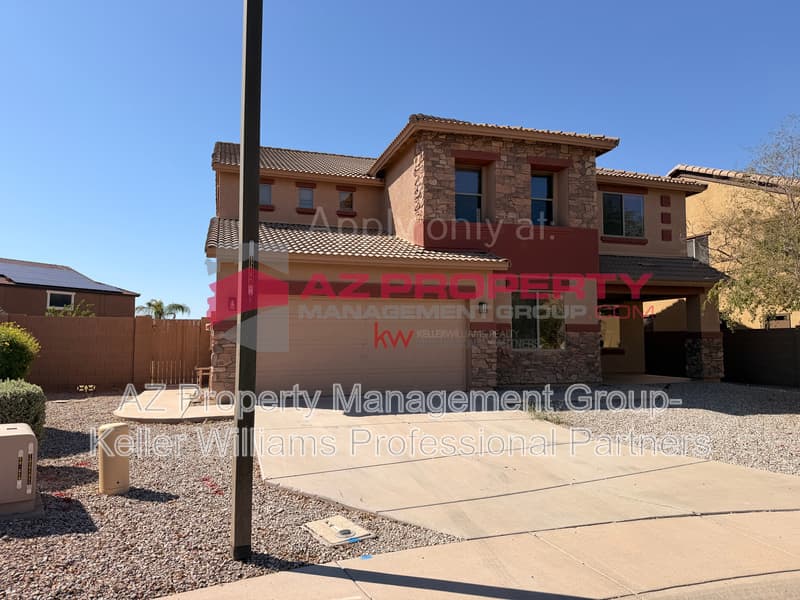 Buckeye House: 24733 W Vista Norte St