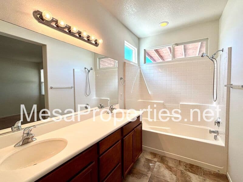 Victorville House: 12396 Ava Loma St.
