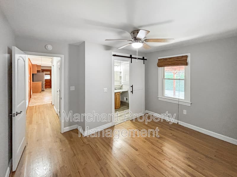 Taylors House: 4804 Edwards Road