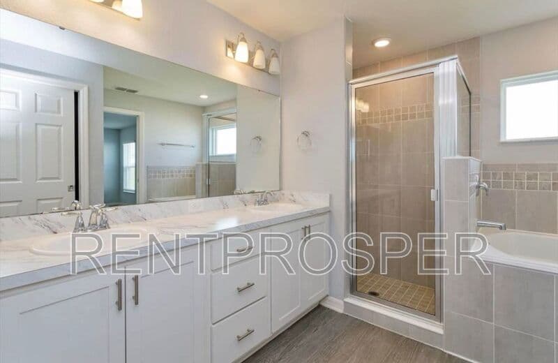 Haines City House: 4310 Swan Street
