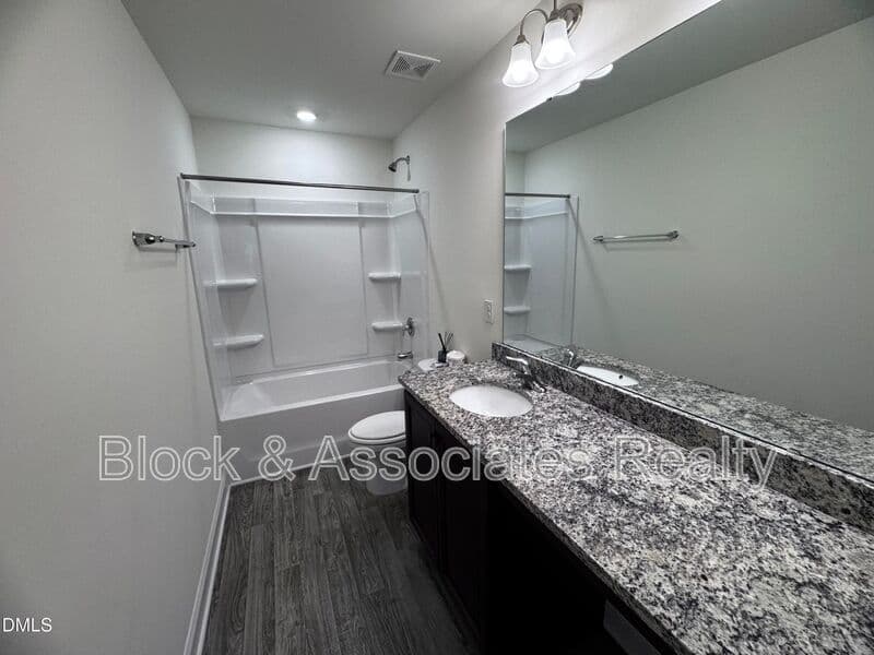Garner House: 296 Ford Meadows Dr
