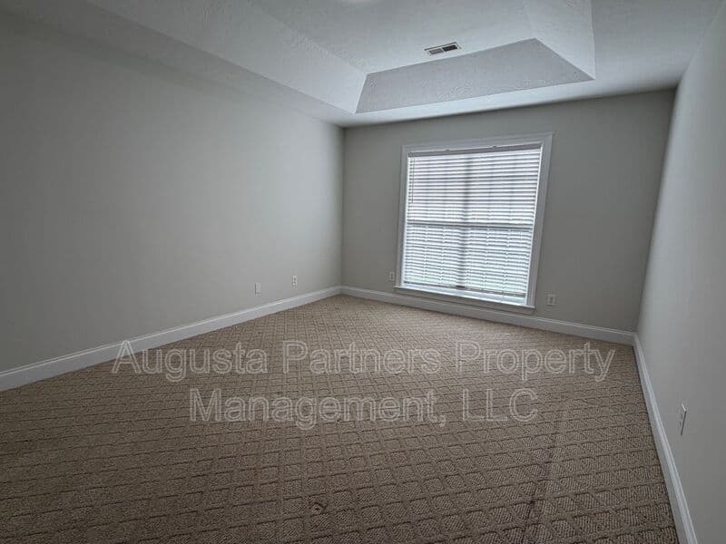 North Augusta House: 250 Orchard Way