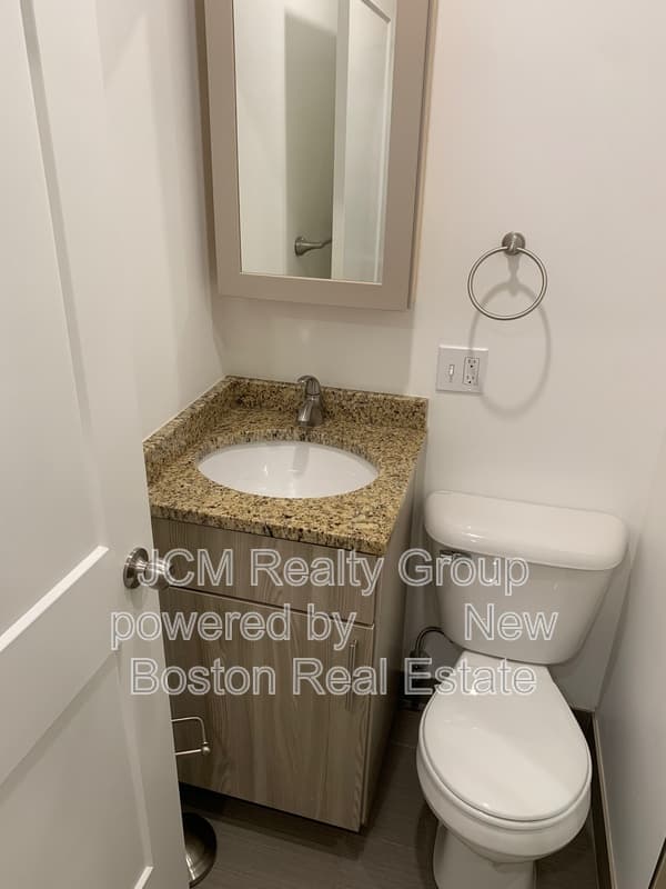 Chelsea Condo: 16 Fifth Street