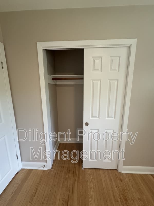 Peterborough House: 1209 Trentway Vista