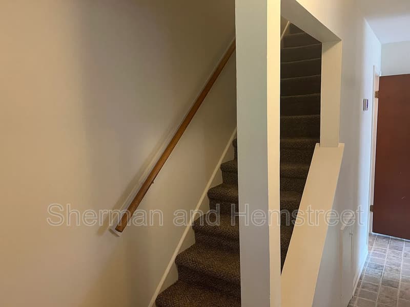 North Augusta House: 301 West Clifton Avenue