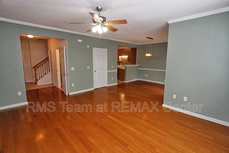 Duluth House: 3500 Sweetwater Rd