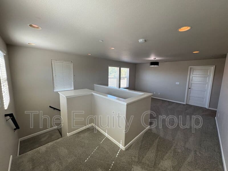 Clovis House: 3461 Alcove Way
