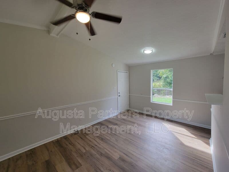 Augusta House: 3619 Abbey Road