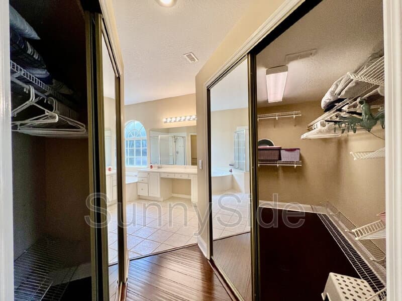Kissimmee House: 1565 The Oaks Blvd