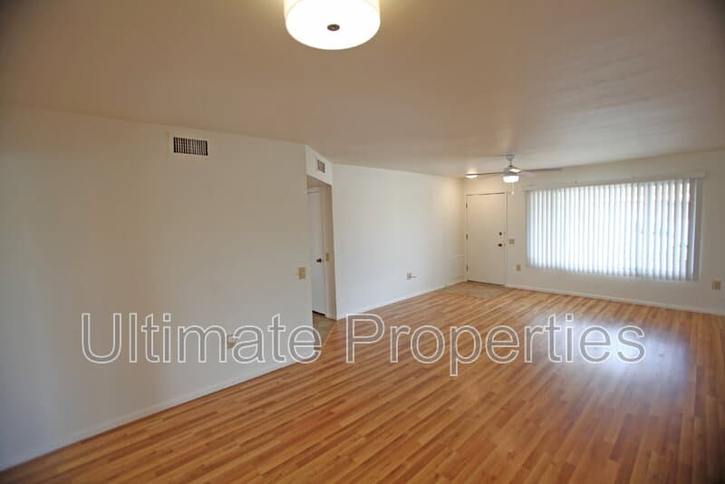 Sun City House: 9859 West Emberwood Drive