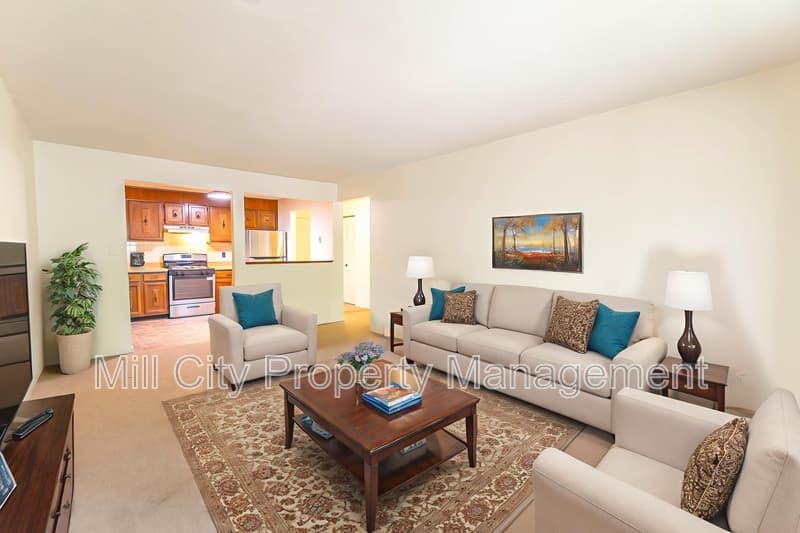 Manchester Condo: 23 Country Club Drive - 1036