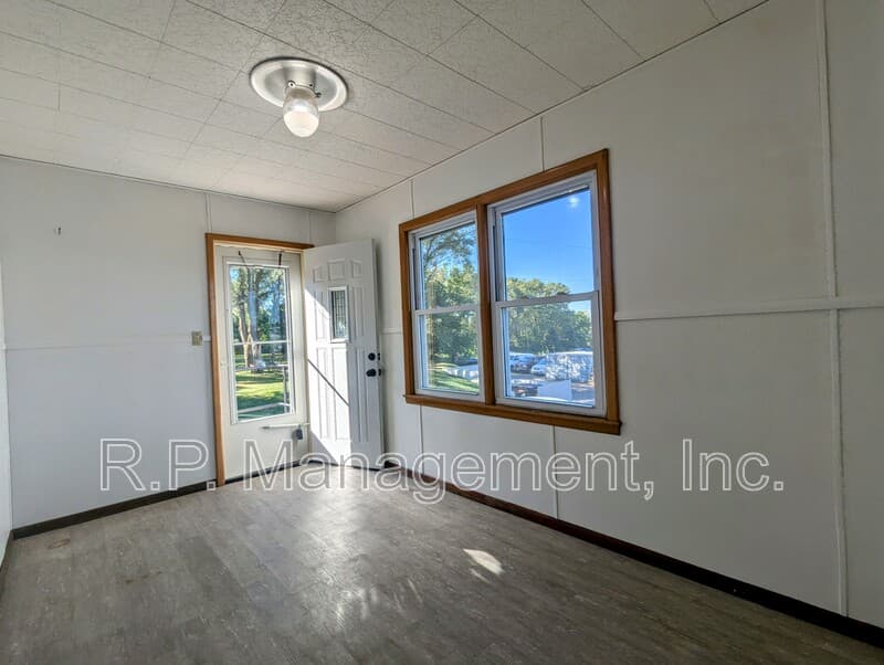 Maplewood House: 2303 Atlantic St