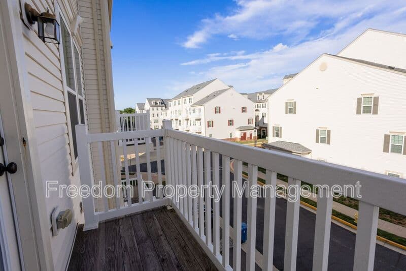 Gainesville Townhome: 7408 Brunson Cir