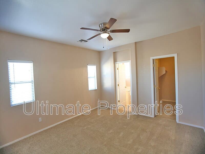 Surprise House: 17572 W Lundberg St