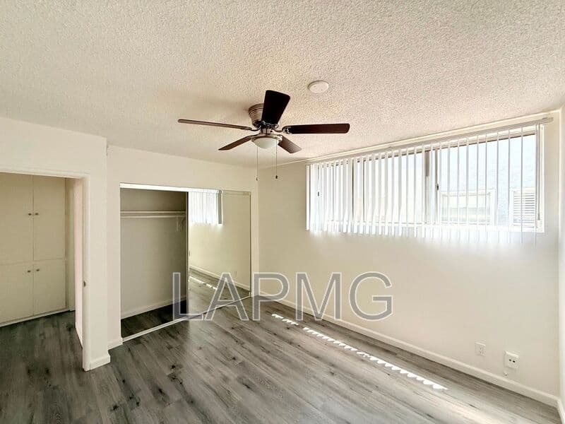 Los Angeles House: 1029 N. Ardmore Avenue
