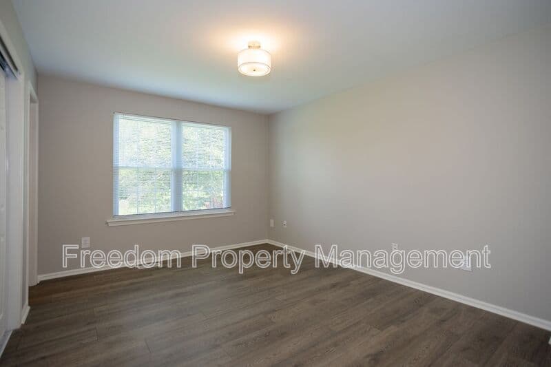 Manassas House: 10116 Wimbledon Ct