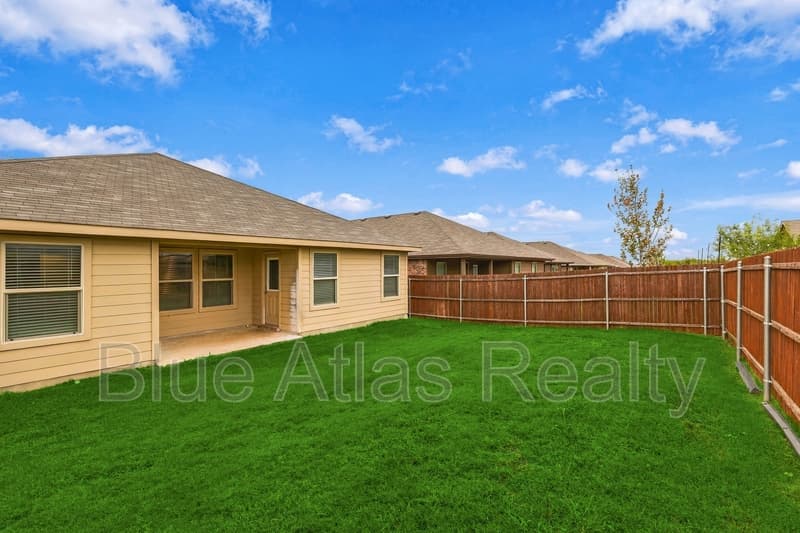 Fort Worth House: 401 Bent Oak Drive