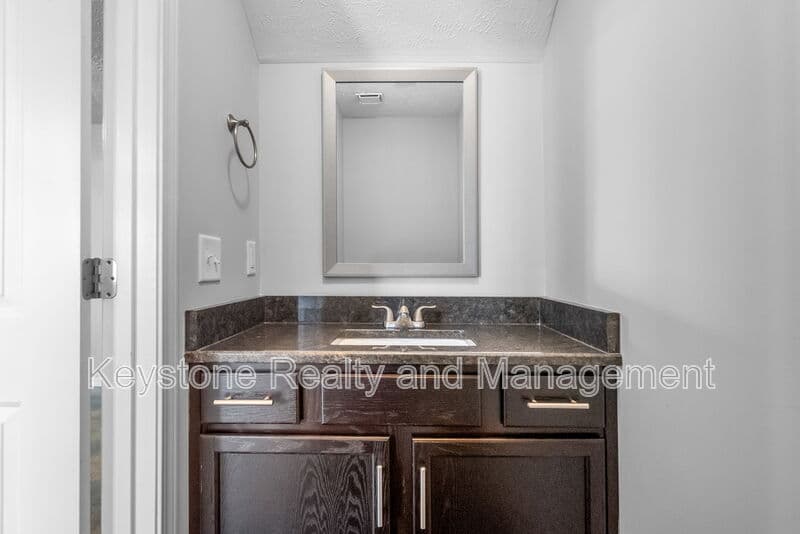 Clarksville Townhome: 133 Melbourne Drive