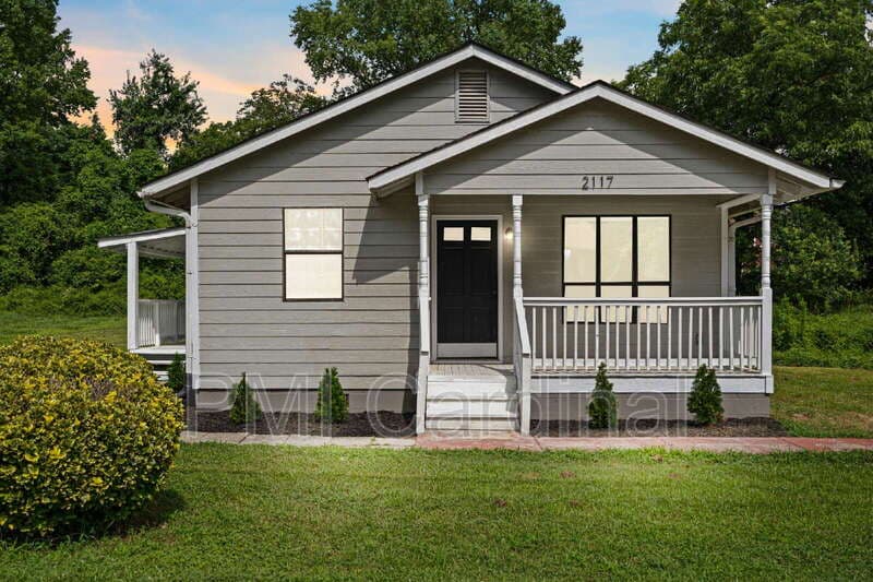 Charlotte House: 2117 Wilson Ave